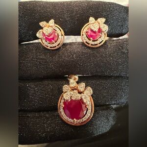 14k diamond pendant set